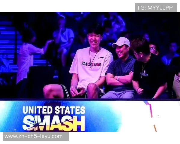 杨瀚森亲临WTT现场助威王楚钦比赛展现友谊与激情